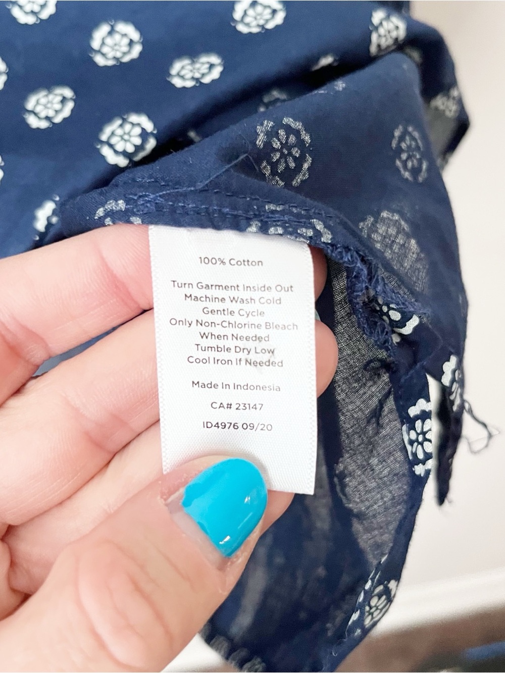Talbots Blue Printed Ruffle-Neck Button Front Long Sleeve Blouse Size Large - Picture 6 of 8
